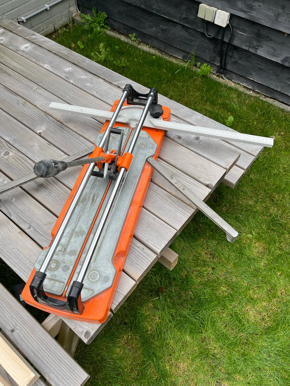 Rubi TR-600 tegelsnijder met extra mesje, Doe-het-zelf en Verbouw, Ophalen, Gebruikt, Snijgereedschap, Rubi