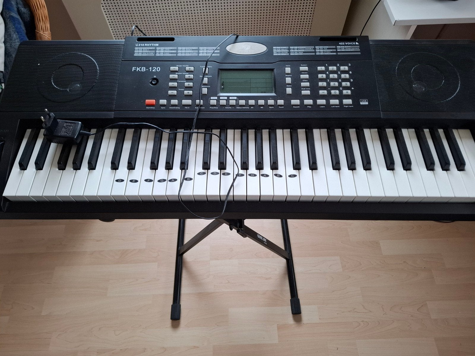 Fazley FKB-120 Keyboard - 61 toetsen met  standaard, Muziek en Instrumenten, 61 toetsen, Met standaard, Zo goed als nieuw, Ophalen