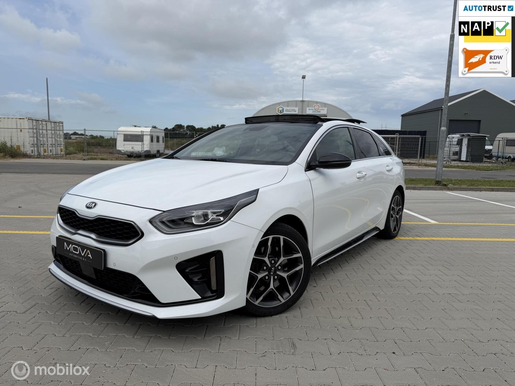 Kia ProCeed 1.6 CRDi GT-PlusLine|DEALERONDERHOUDEN|GARANTIE|, Auto's, 136 pk, Euro 6, 4 cilinders, Wit