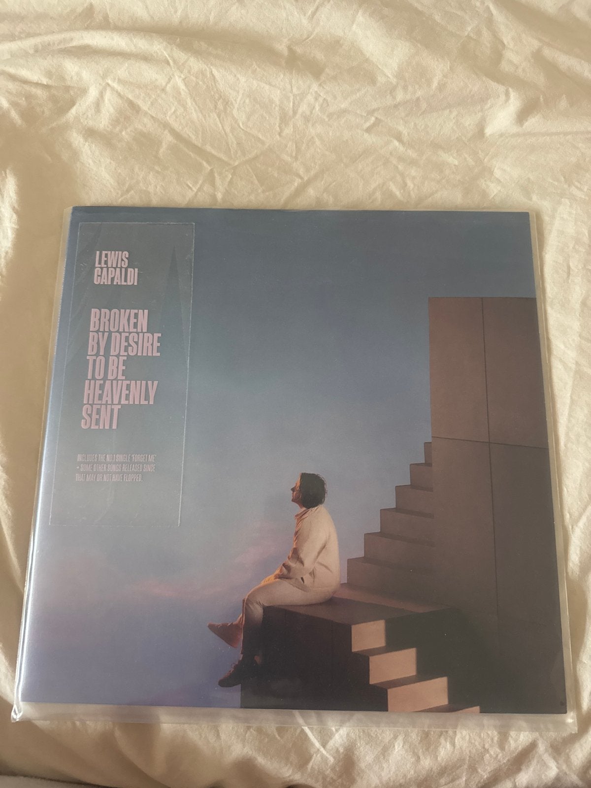 Lewis Capaldi - Broken By Desire To Be Heavenly Sent LP, Beschermende buitenhoes, Ophalen of Verzenden, Zo goed als nieuw, 12 inch