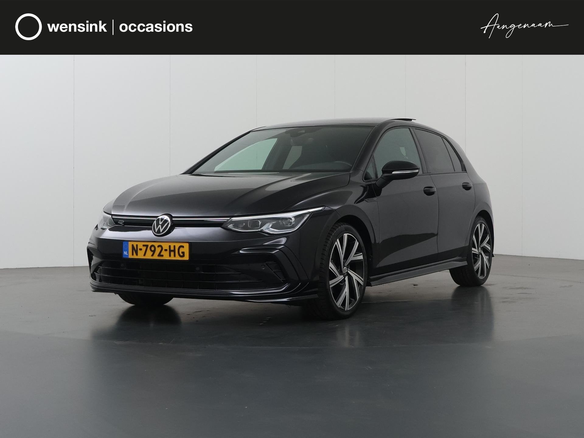 Volkswagen Golf 1.5 eTSI R-Line Business | Panoramadak | Spo, Stof, 4 cilinders, 150 pk, Zwart