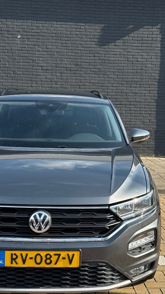 Volkswagen T-Roc 1.0 TSI 115pk 2018 Grijs, Auto's, Volkswagen, Voorwielaandrijving, Stof, Zwart, 116 pk