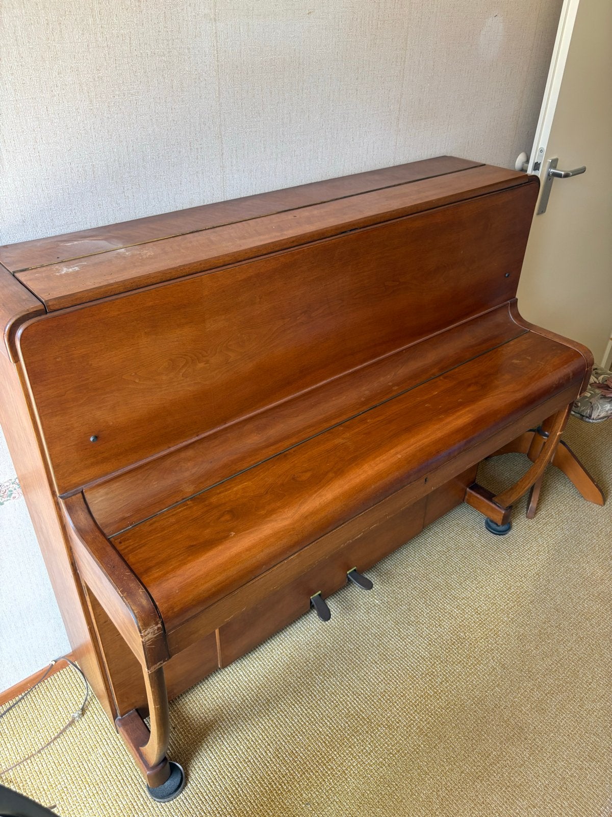 Hampton Resonoura Piano - Klassiek Houten Model, Muziek en Instrumenten, Piano's, Ophalen, Gebruikt, Bruin, Piano