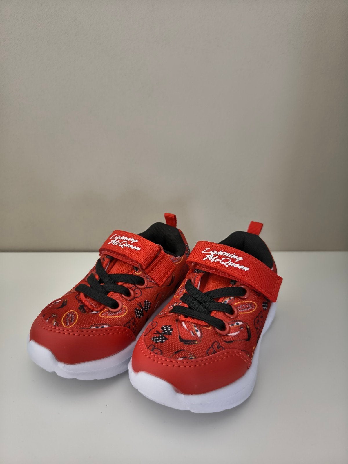 Disney Pixar Cars Lightning McQueen schoenen maat 21, Ophalen of Verzenden, Zo goed als nieuw, Jongen, Schoenen