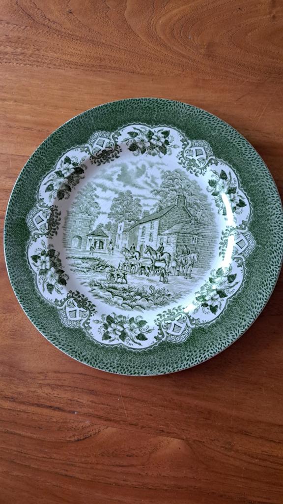 Vintage bord old inns series, Antiek en Kunst, Antiek | Servies los, Ophalen