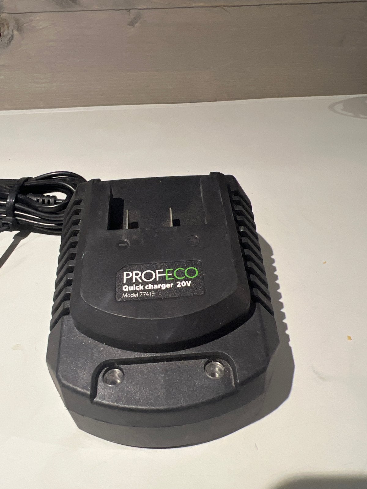 PROFECO Quick charger 20V Model 77419, N, Ophalen of Verzenden, N, N