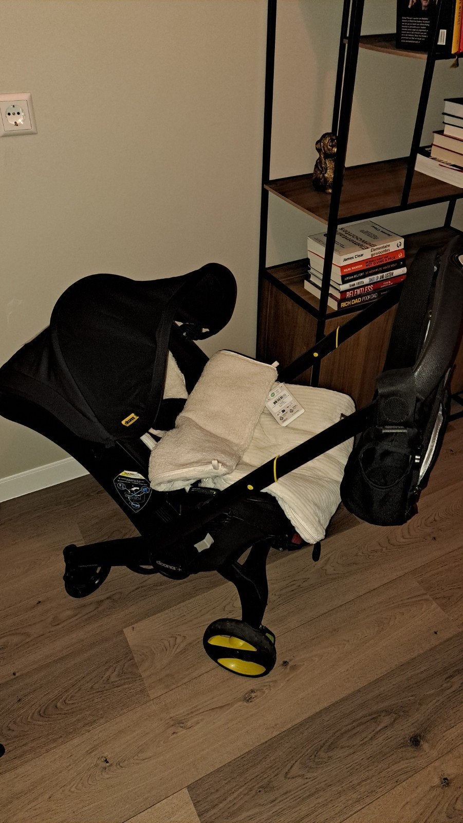 doona+ met isofix, Ophalen, Zo goed als nieuw, Voetenzak