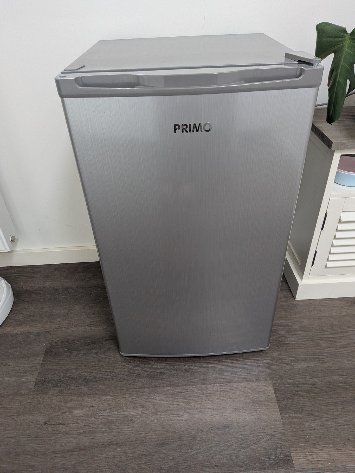 Primo PR149DV vriezer tafelmodel 64 liter (garantie tm 2030), Witgoed en Apparatuur, Vriezers en Diepvrieskisten, Ophalen, Minder dan 85 cm