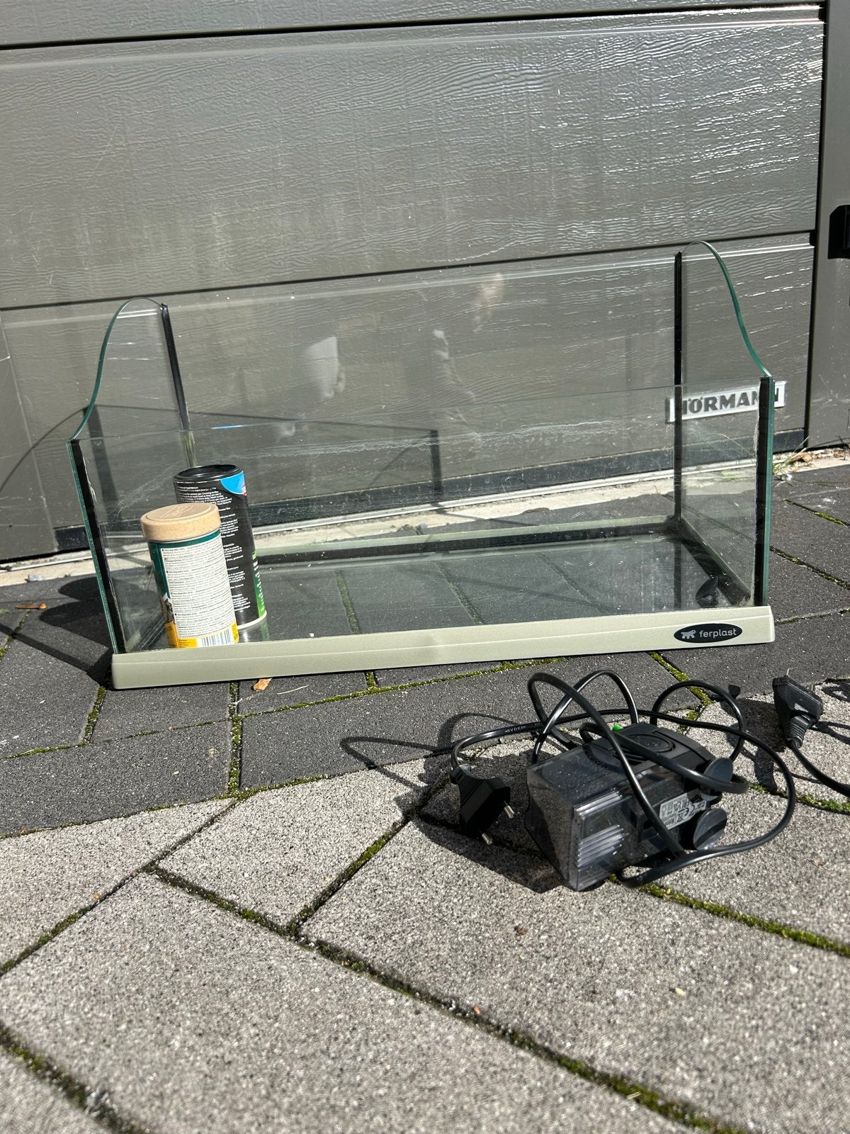 Te koop aquarium die is gebruikt voor schildpad in ons geval, Dieren en Toebehoren, Ophalen, Inclusief toebehoren, Gebruikt, Leeg aquarium