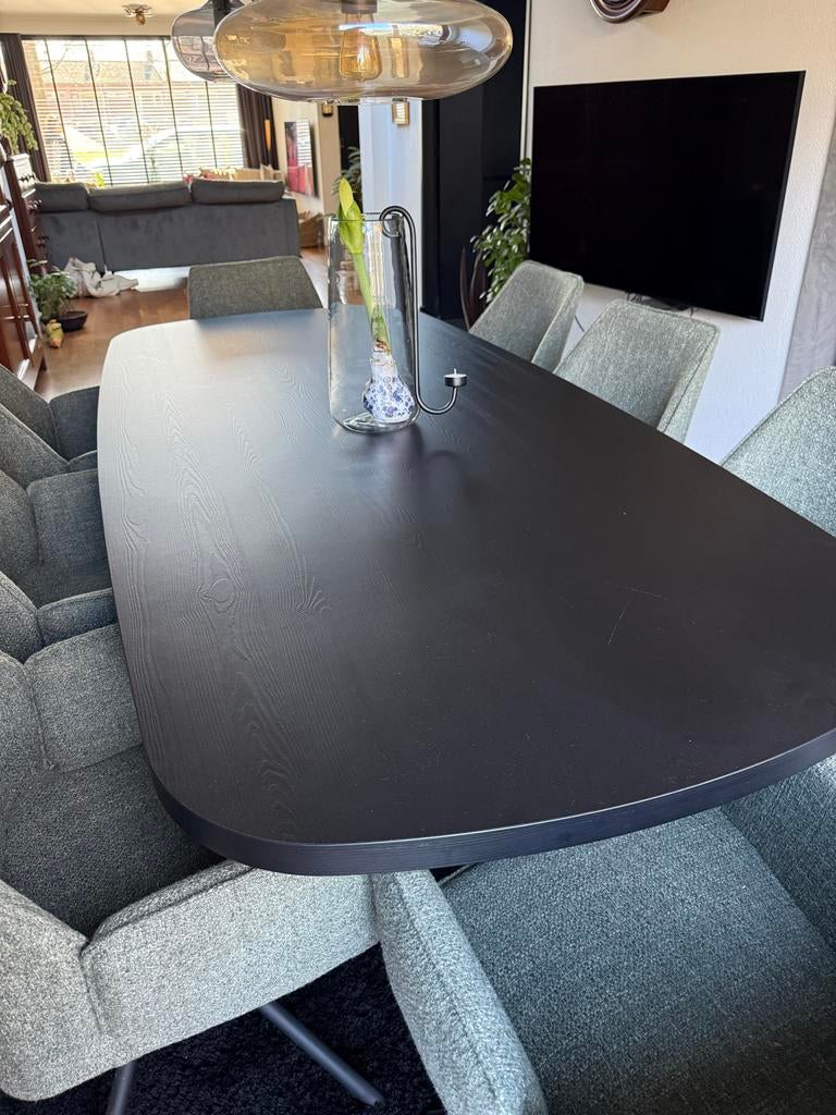 Eetkamerset: Ruime tafel (100x220 cm) met 9 stoelen, Huis en Inrichting, Ophalen, 100 tot 150 cm, 200 cm of meer, Zo goed als nieuw