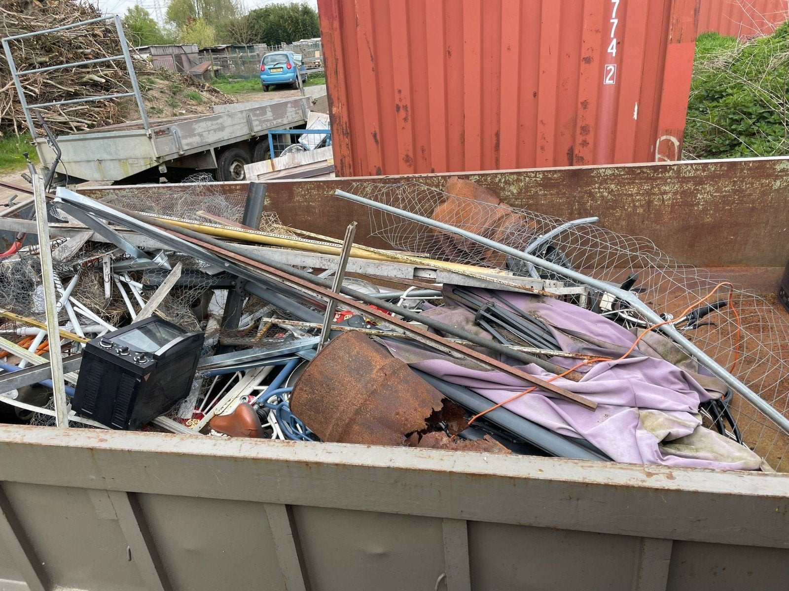 Foto 4 van oud ijzer en metalen gevraagd - gratis ophaaldienst ze