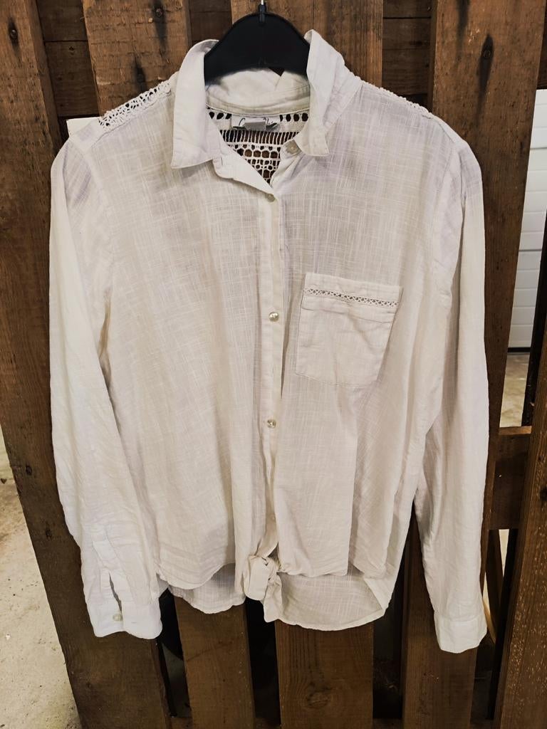Witte linnen blouse met kanten details, Maat 38/40 (M), Wit, Ophalen of Verzenden, Onbekend