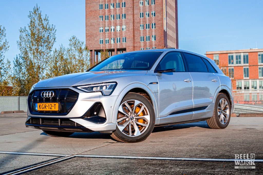 Audi e-tron 50 Quattro  S-line. 2021 Grijs pano ACC carplay, Auto's, Automaat, 1800 kg, Euro 6, 4 cilinders