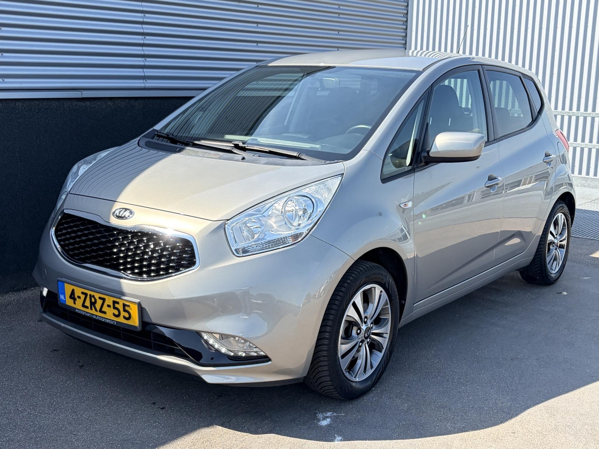 Kia Venga 1.4 CVVT First Edition Trekhaak, Navigatie, Nieuw, Auto's, Voorwielaandrijving, Gebruikt, 4 cilinders, 1396 cc