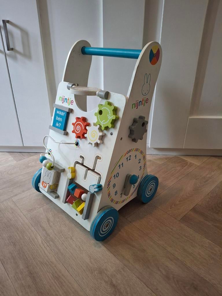 Loopwagen baby peuter, Kinderen en Baby's, Speelgoed | Houten speelgoed, Ophalen, Gebruikt, Duw- of Trekspeelgoed