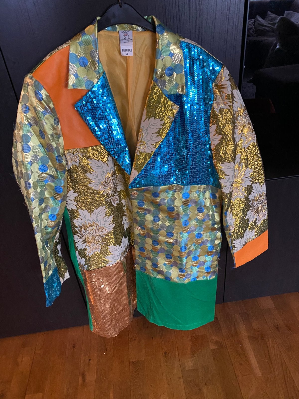 Heren carnavalsjas, Ophalen of Verzenden, Zo goed als nieuw, Maat 56/58 (XL)