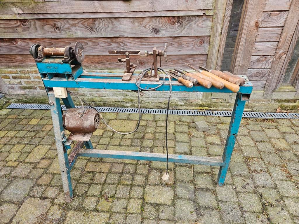 Oude houtdraaibank met beitels - Vintage houtbewerking, Ophalen, Gebruikt, Houtdraaibank, 500 tot 1000 mm
