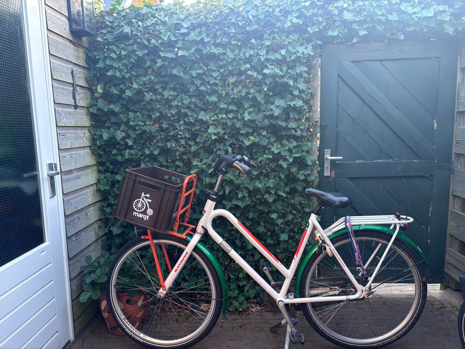 Batavus damesfiets met voordrager en mand, Fietsen en Brommers, Fietsen | Dames | Damesfietsen, Ophalen, Velgrem, Versnellingen
