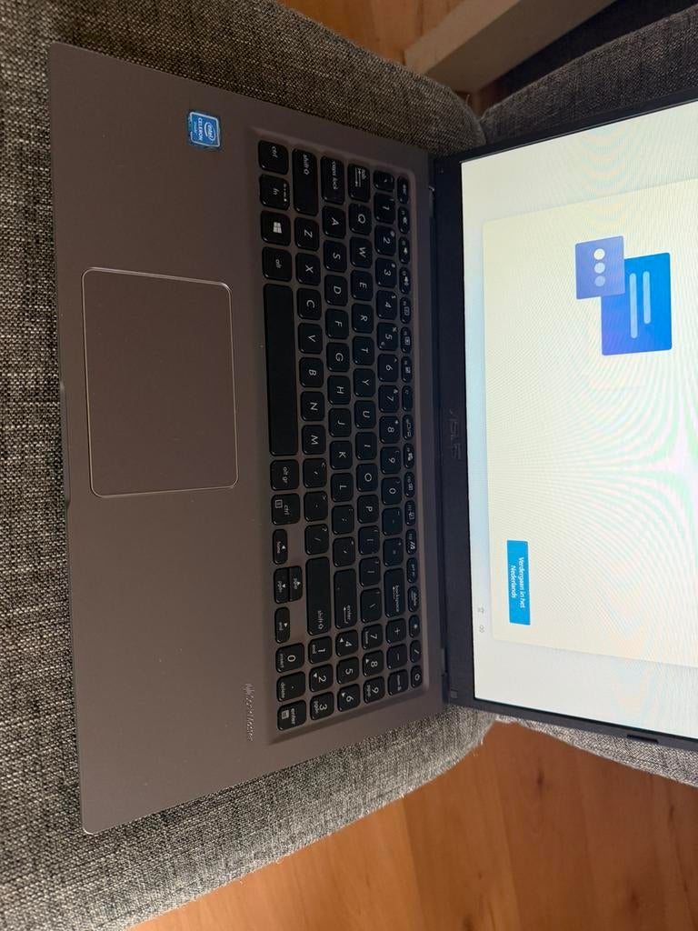 ASUS X515MA-BR423WS, Ophalen, 2 tot 3 Ghz, Zo goed als nieuw, 4 GB