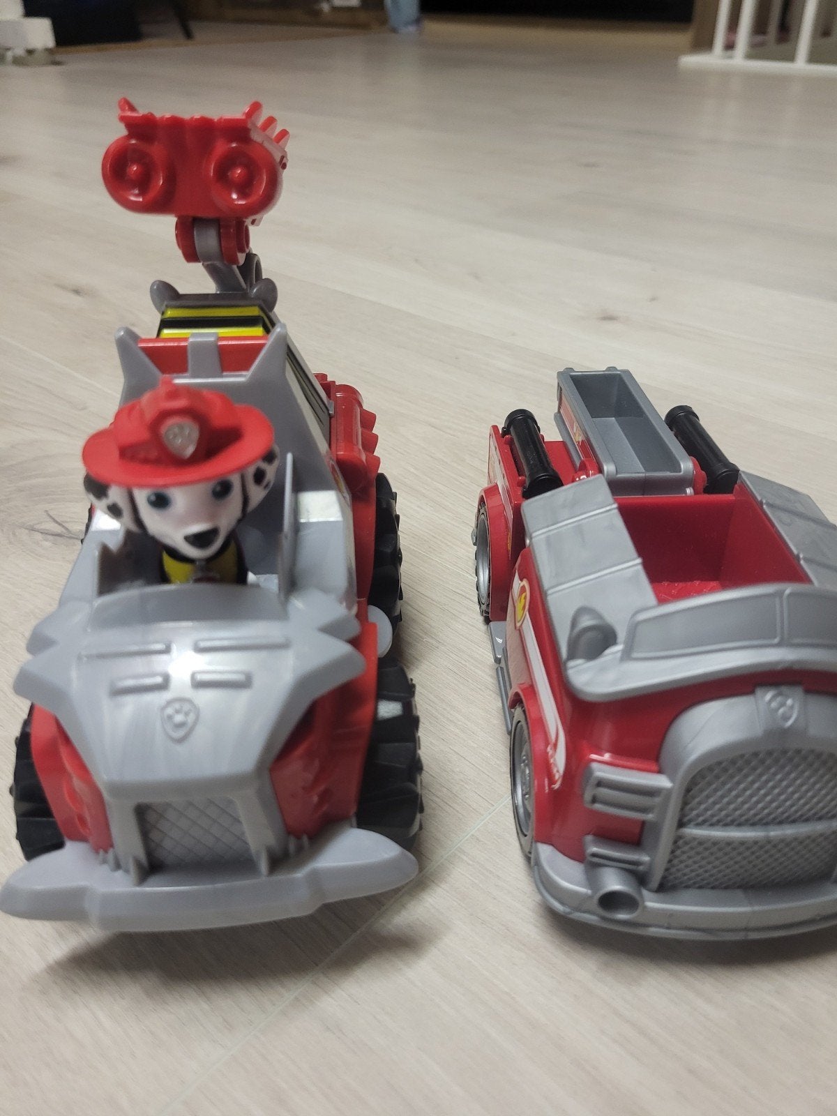 Paw Patrol brandweerauto's met Marshall figuur, Ophalen of Verzenden, Gebruikt
