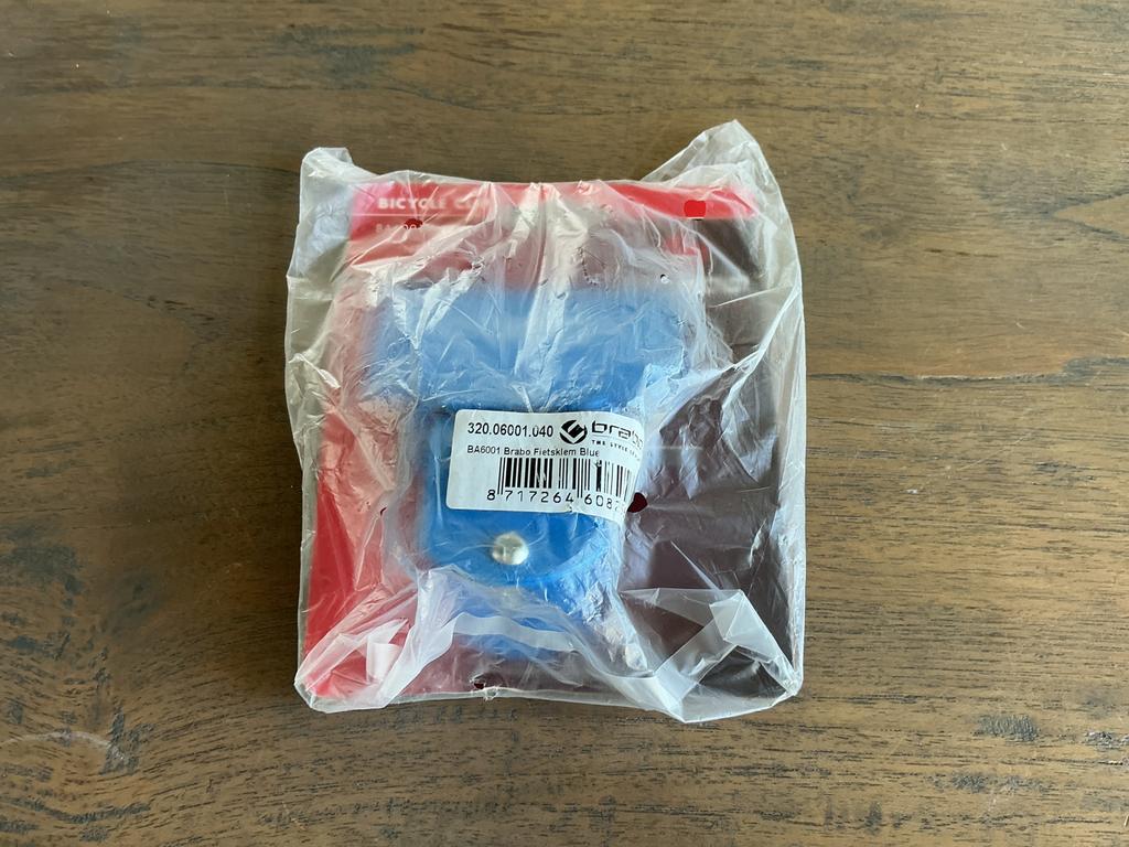 Brabo Fietsklem Blauw - Nieuw in verpakking hockeystick klem, Ophalen, Nieuw