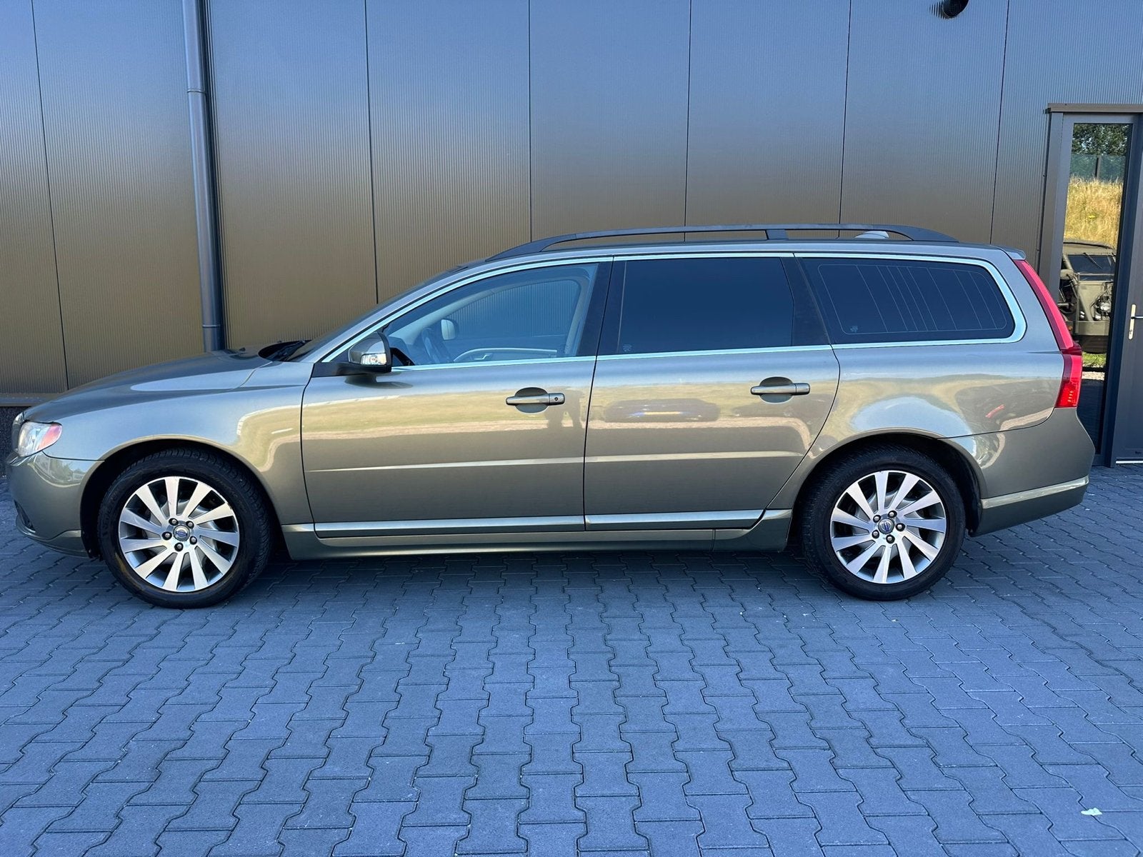 Volvo V70 D5 AWD Summum, Euro 5, Beige, Bruin, Diesel