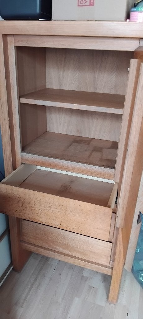 Massief licht eiken ladenkast