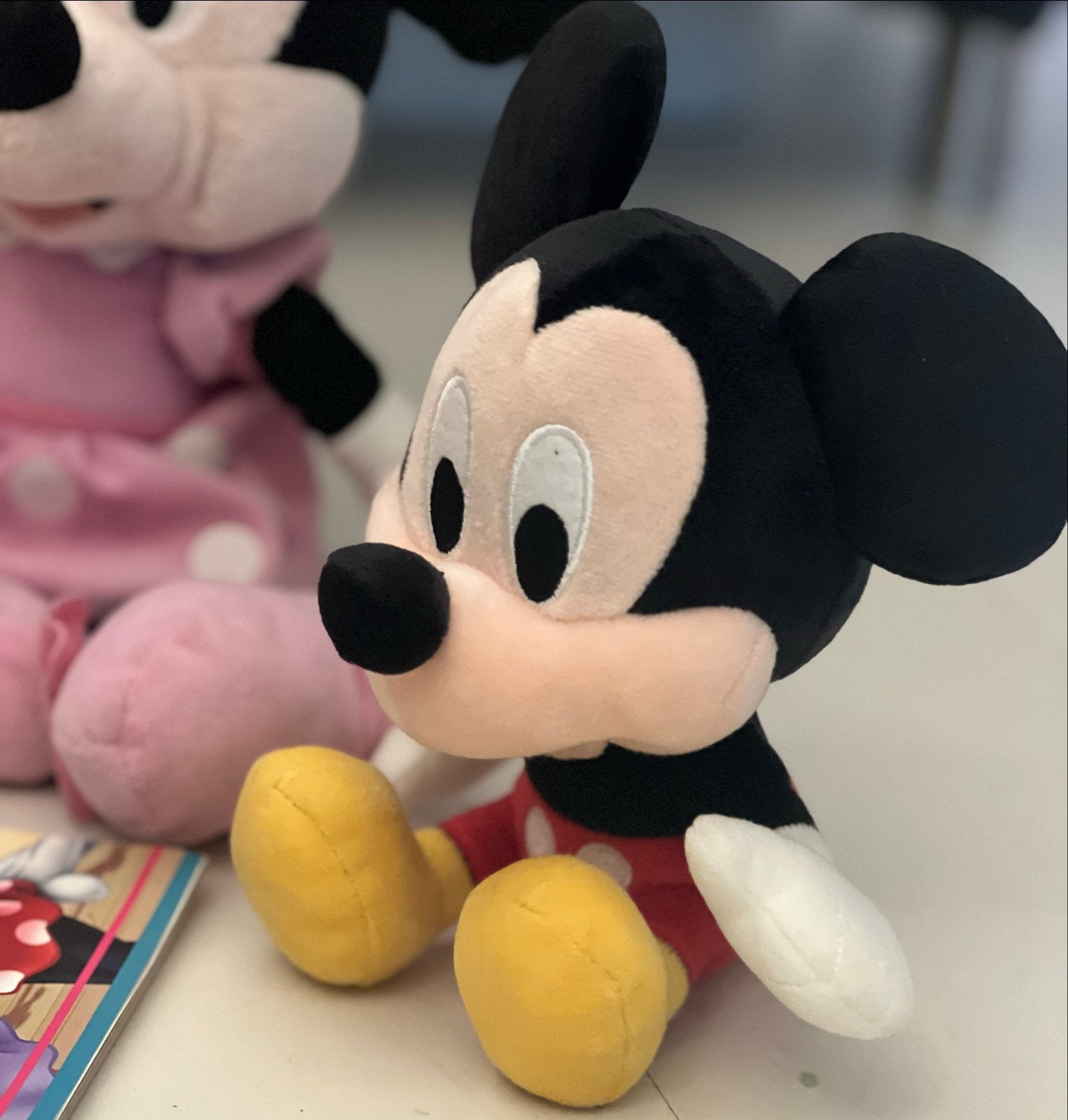 Mickey Minnie Mouse Knuffels Kleurboek stickers bijna gratis, Disney, Overige typen, Nieuw, Ophalen of Verzenden