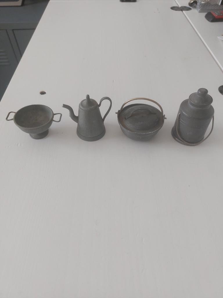 Miniatuur tinnen keukengerei set, Ophalen of Verzenden