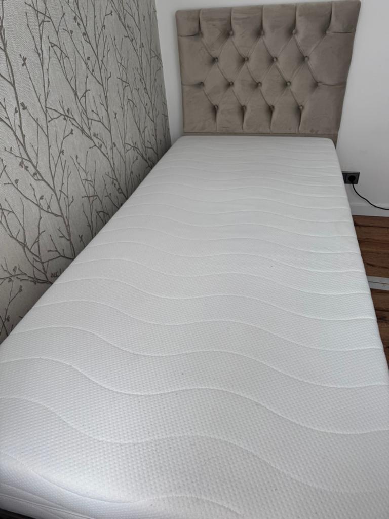 Boxspring bed 1 persoon met matras, Ophalen, 90 cm, Eenpersoons, Zo goed als nieuw