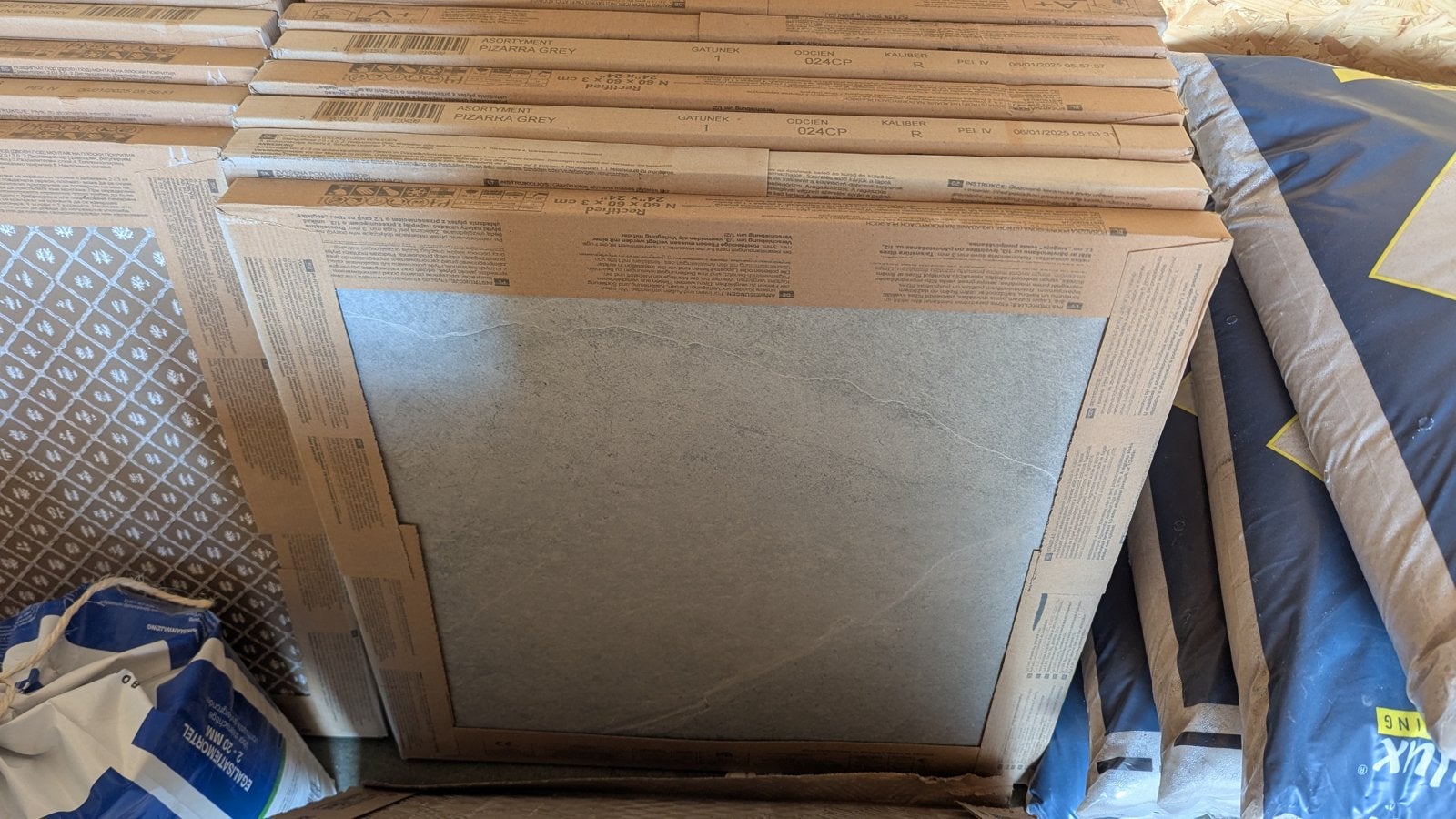 Nieuwe tuintagels, zilverzand, betonklinkers en stapelblok, Ophalen, 60 cm of meer, Keramiek, Nieuw