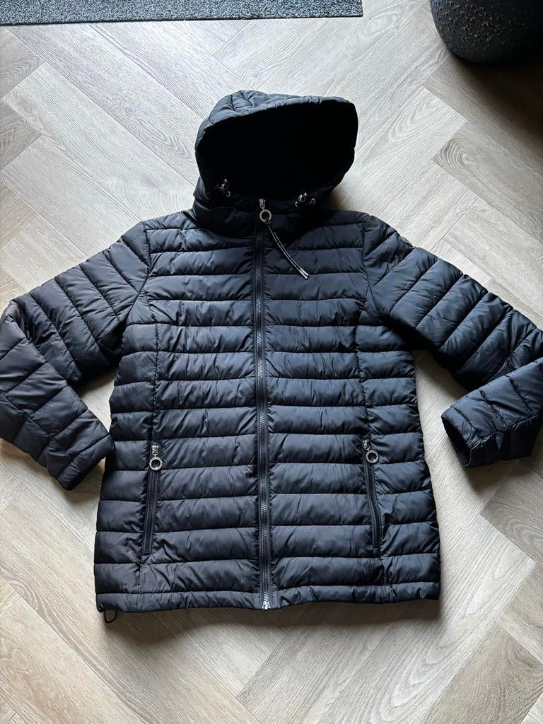 Luhta tussenjas dames maat 44, Ophalen of Verzenden, Zo goed als nieuw, Maat 46/48 (XL) of groter, Zwart