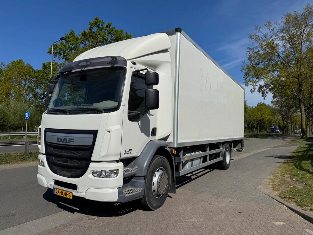 DAF LF 230 Bakwagen Laadvermogen 10400 kg (bj 2017), 230 pk, Achterwielaandrijving, Euro 6, Wit