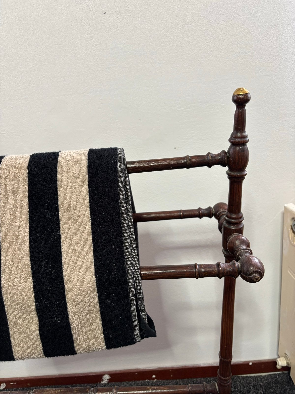 Antieke houten handdoekenrek / kledingrek, Ophalen of Verzenden