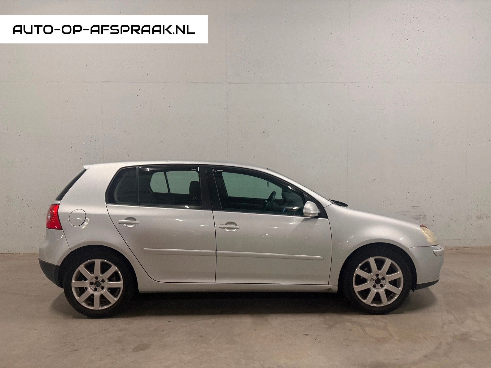 Volkswagen Golf 1.6 5drs. navi Clima Airco Cruise APK 2027 N, Voorwielaandrijving, Stof, Gebruikt, 4 cilinders