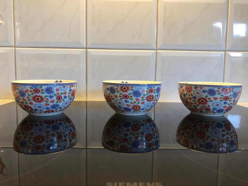 Kakelbont Yvon Jaspers 3 nieuwe schaaltjes, Keramiek, Nieuw, Ophalen of Verzenden, Schaal of Schalen