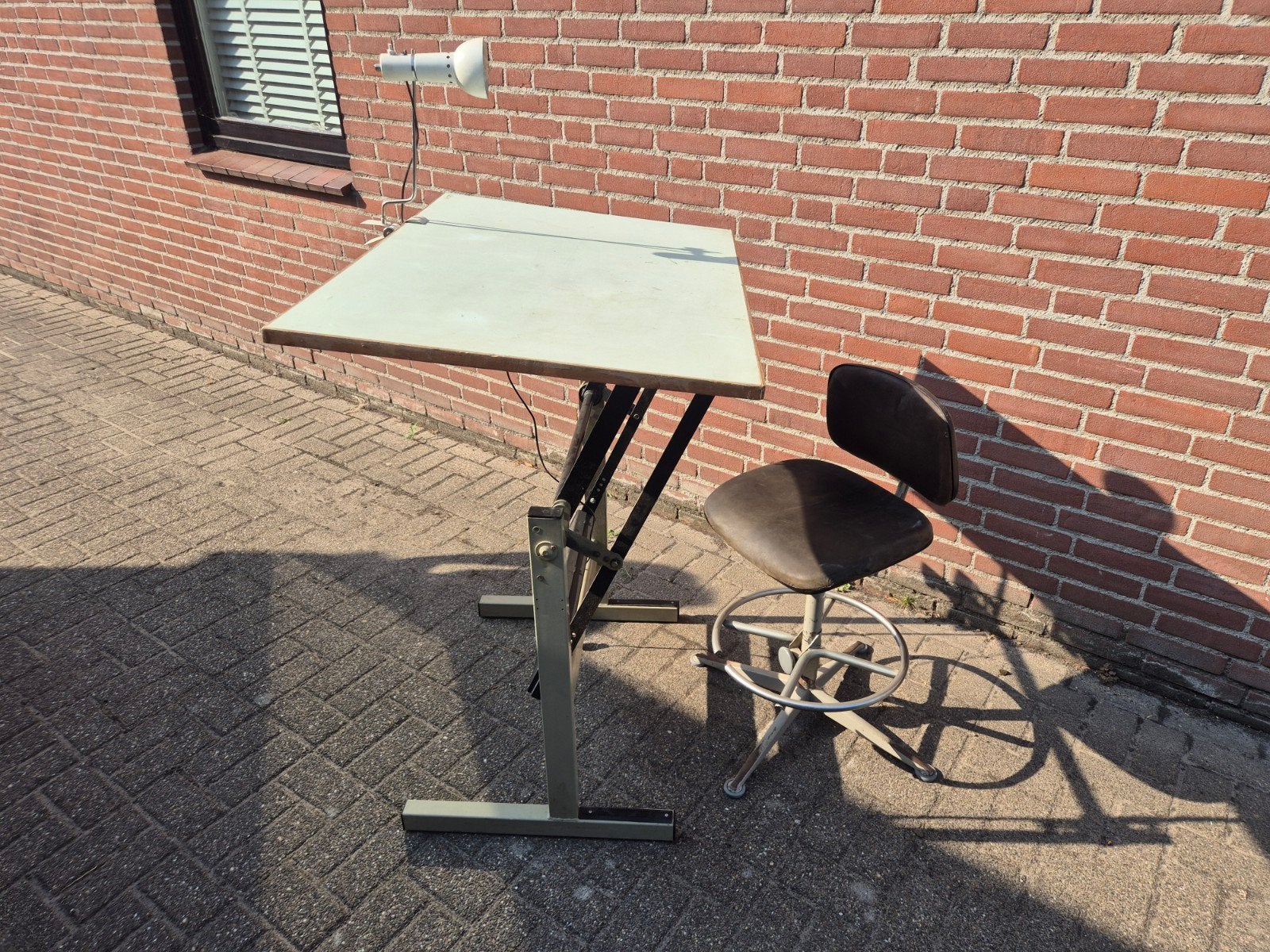 Antieke Retro Tekentafel met Vintage Leeslamp en Stoel, Ophalen, Gebruikt, Minder dan 130 cm, Verlichting