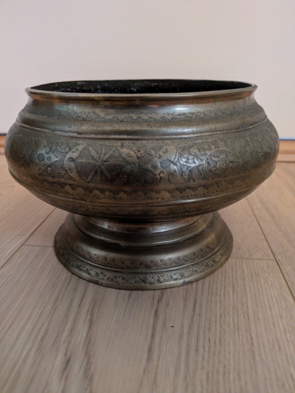 Antieke Javaanse Bokor - Sierlijke Kom van Brons, Ophalen of Verzenden