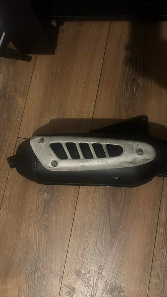 Uitlaat SM04 125cc-172cc-180cc, Ophalen of Verzenden, Zo goed als nieuw, Uitlaat, Piaggio