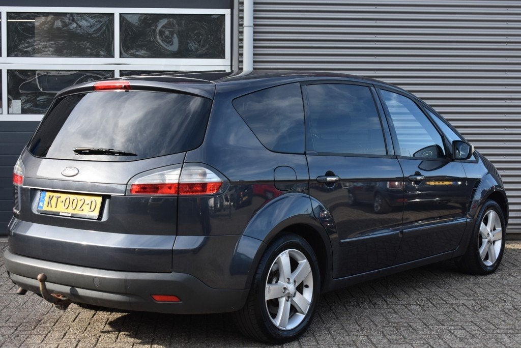 Ford S-MAX 2.0-16V / STOELVERWARMING / AIRCO / 7 PERSOONS, Auto's, Ford, Voorwielaandrijving, Gebruikt, 1505 kg, Bedrijf