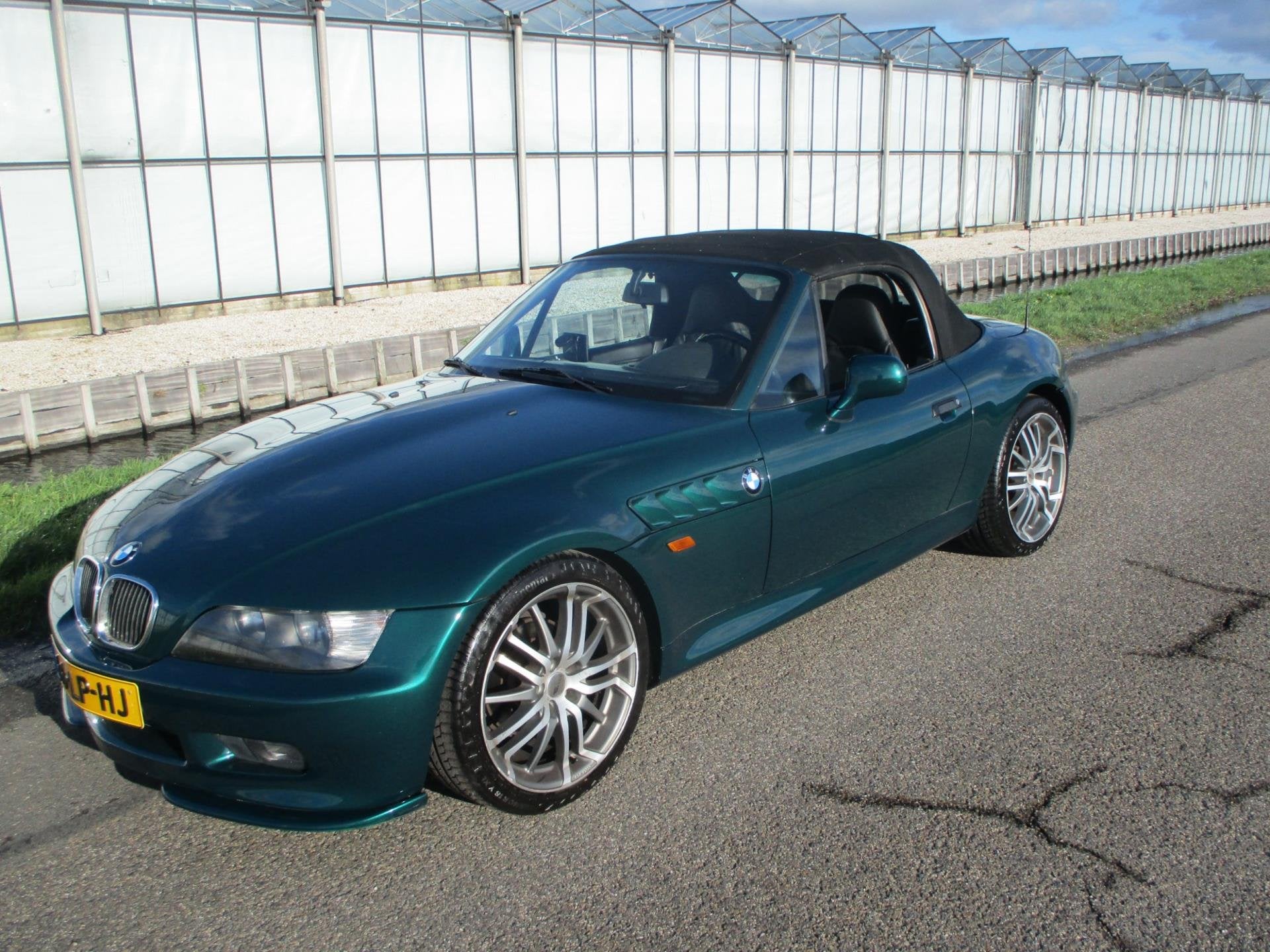 Foto 10 van BMW Z3 Roadster 1.8 met Hard en Softtop