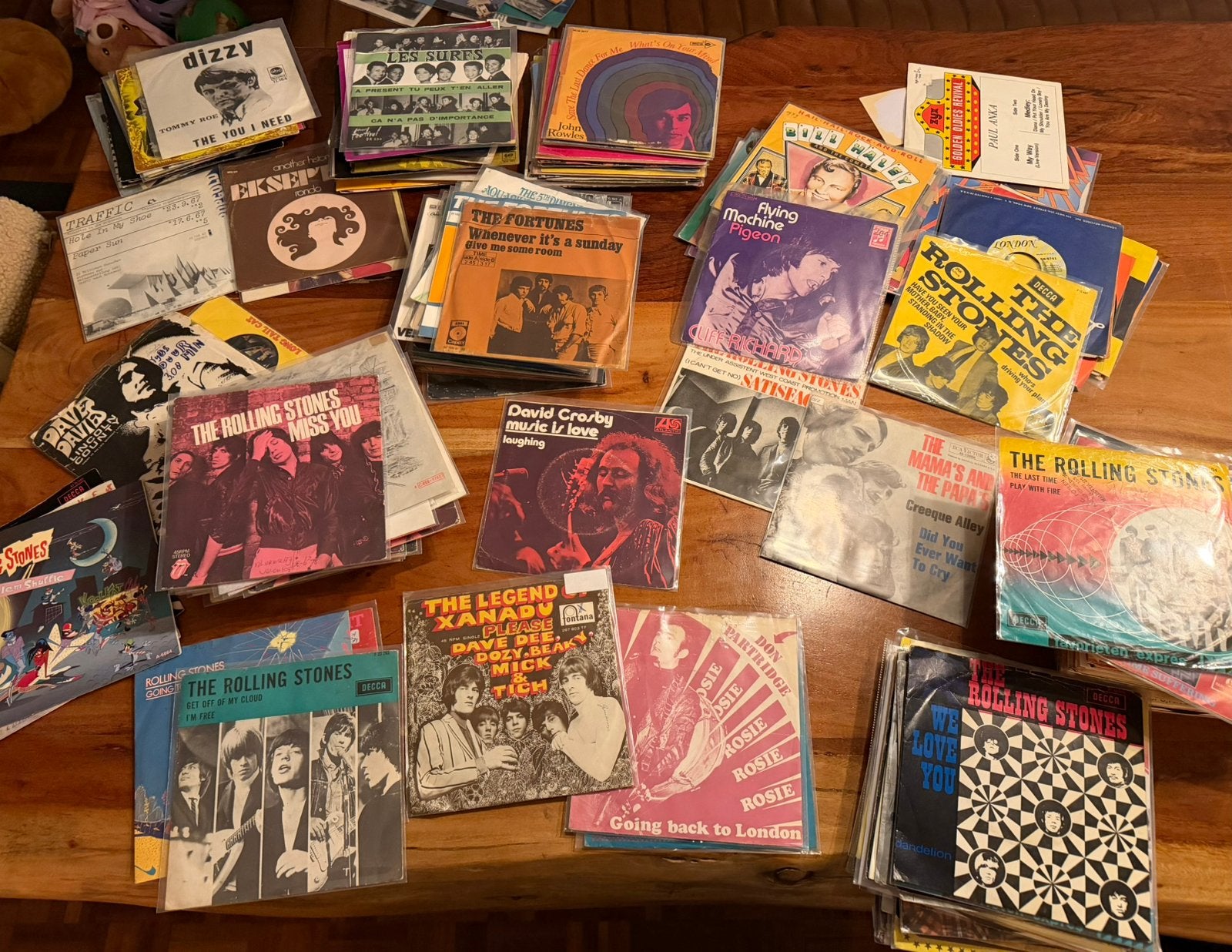 Grote collectie singles 60s veel Stones, 350 st = 350€, Ophalen of Verzenden, Gebruikt, 7 inch, Rock en Metal