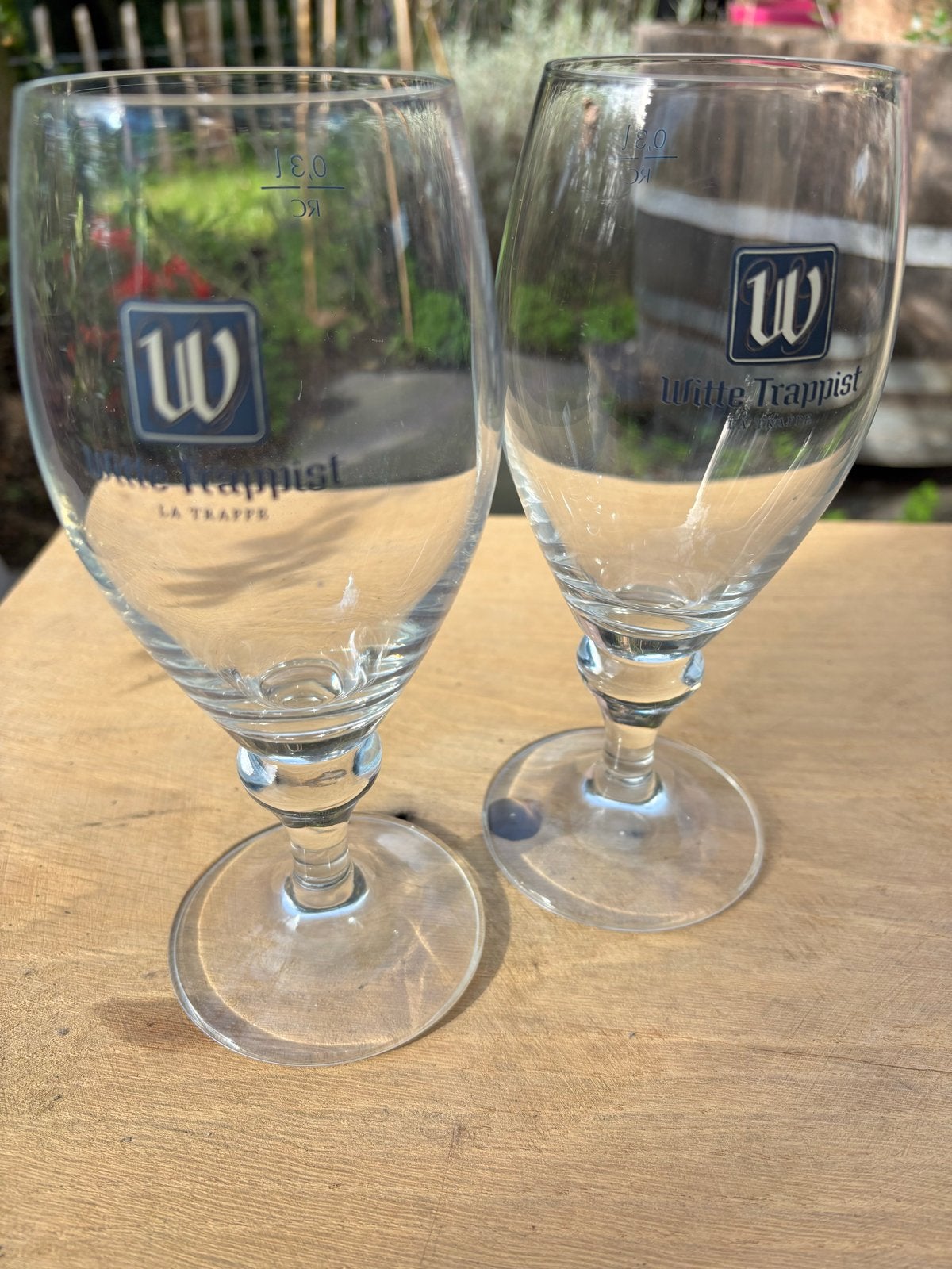 Set van 2 La Trappe Witte Trappist bierglazen, Ophalen of Verzenden, Zo goed als nieuw, Glas, Klassiek