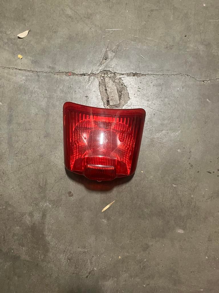 Vespa 300cc Achterlicht Unit - Origineel Onderdeel, Ophalen of Verzenden, Gebruikt, Overige typen, Vespa