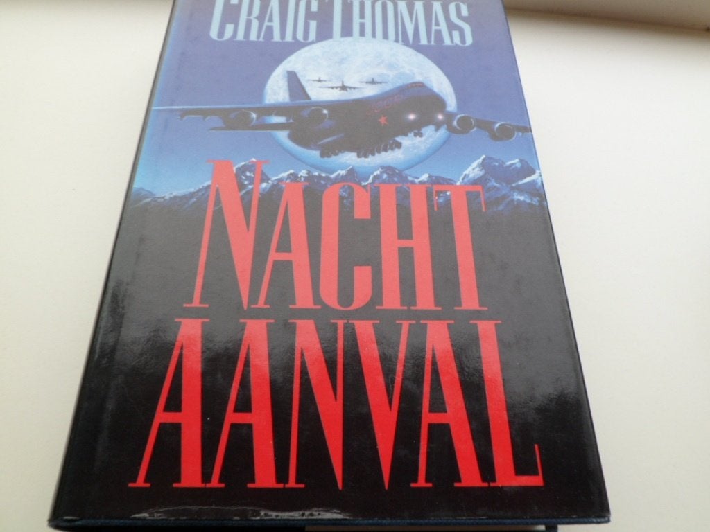 Nachtaanval - Craig Thomas, Boeken, Ophalen of Verzenden, Zo goed als nieuw