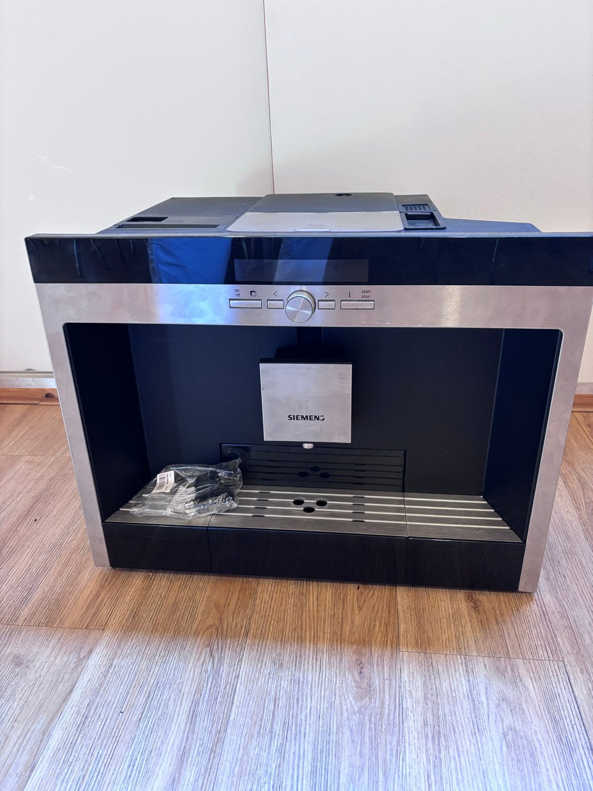 Siemens inbouw koffiemachine - Espresso apparaat, Ophalen, Afneembaar waterreservoir, Gebruikt, Espresso apparaat