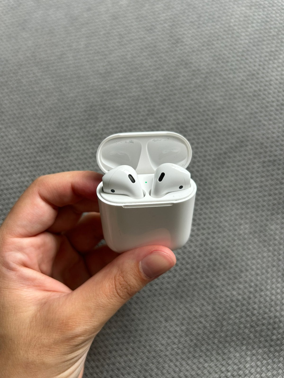 Airpods (2e generatie), Telecommunicatie, Mobiele telefoons | Oordopjes, Ophalen of Verzenden, Zo goed als nieuw