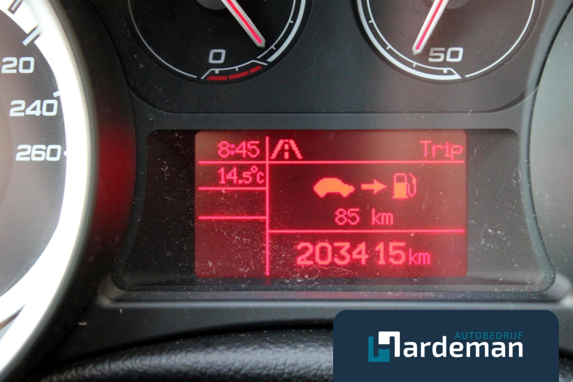 Alfa Romeo Giulietta 1.4 T Distinctive Clima Cruise, Auto's, Euro 5, Stof, Gebruikt, 4 cilinders