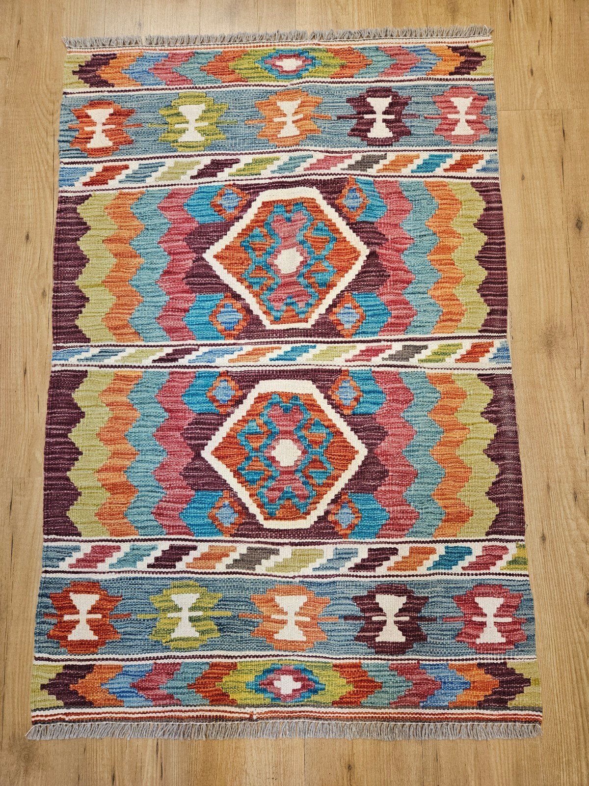 Handgeweven oosterse wollen kelim 126x85, Huis en Inrichting, Stoffering | Tapijten en Kleden, Info@SlatsAntiek.nl, 100 tot 150 cm
