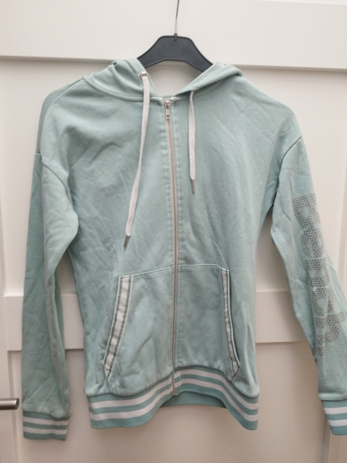 Bench hoodie met rits, maat 38/40 (M), Bench, Ophalen of Verzenden, Maat 34 (XS) of kleiner, Gedragen